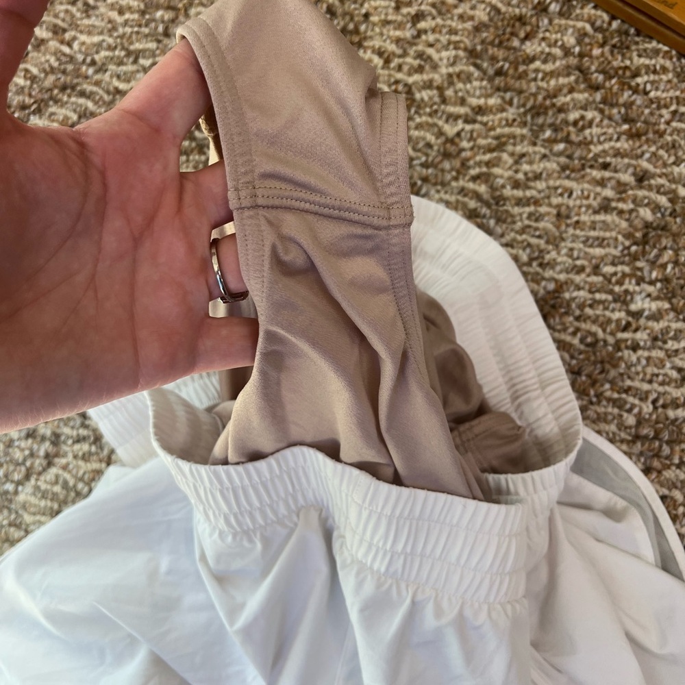 Athleta Mesh Racer Run 4” Short - Picture 6 of 7